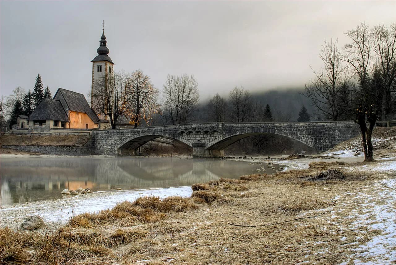 Bohinj sightseeing: plan your waterfall, lake and valley stops