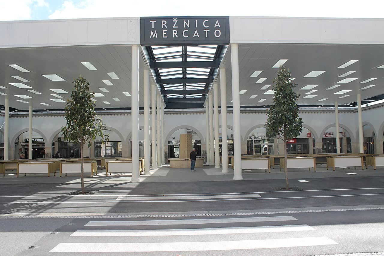 Koper Market: What's There, When It's Open, and How to Visit
