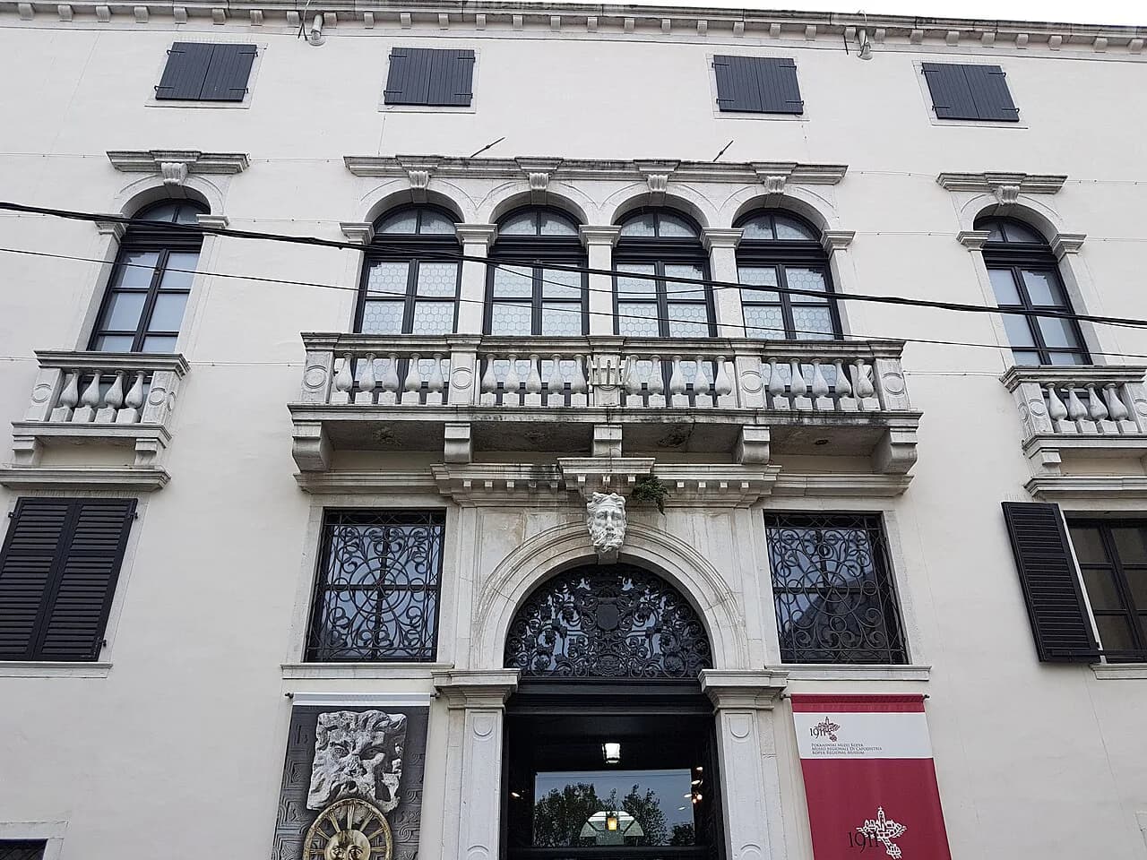 Koper Regional Museum: Inside the Belgramoni Tacco Palace