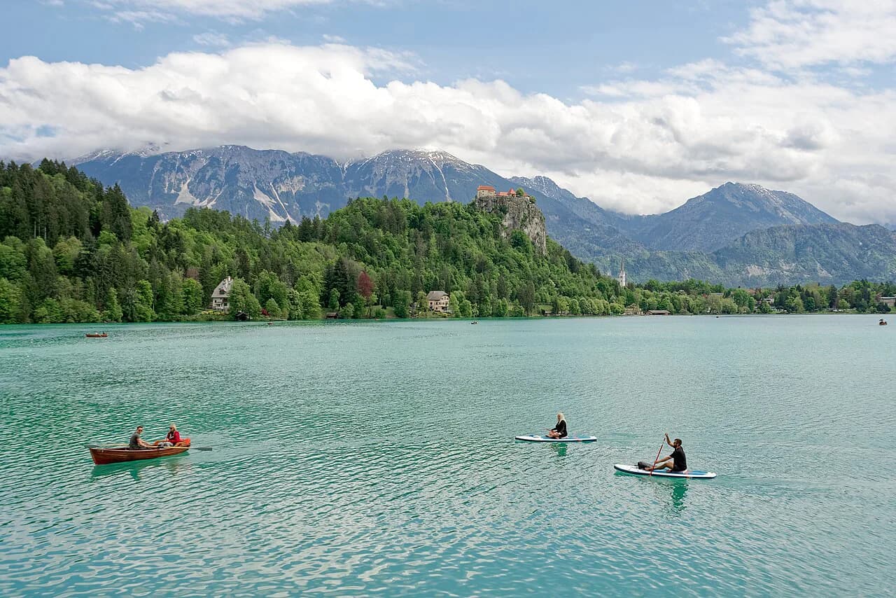 Lake Bled Parking: Zones, Prices and Where to Leave the Car