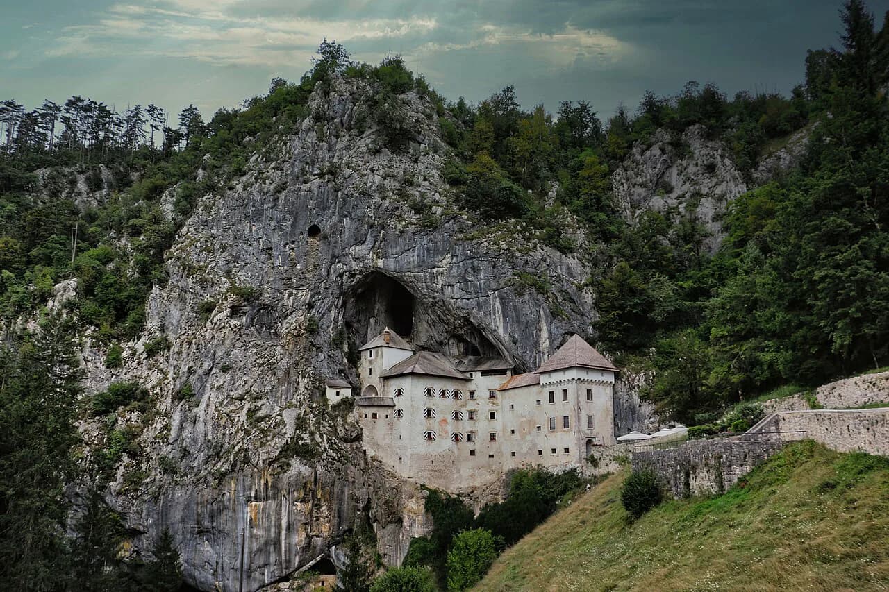 Predjama Castle: Visiting the Cliff-Fortress Near Postojna
