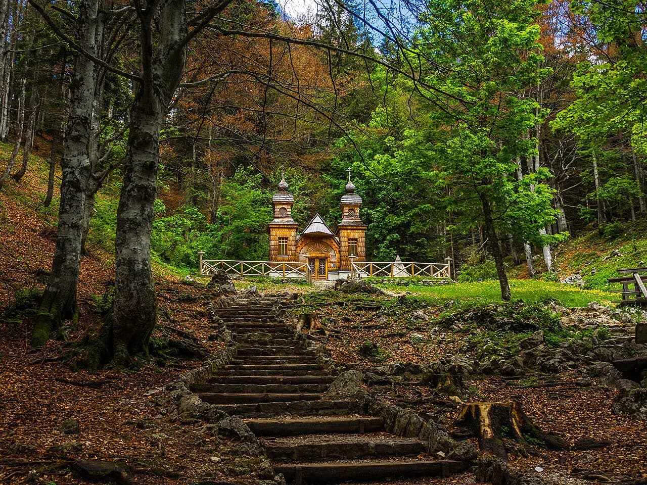 Russian Chapel near Kranjska Gora: Visiting the Vršič Pass Memorial