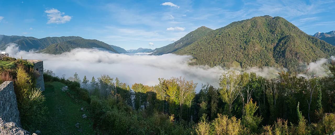 Soča Valley Map: Towns, River Sections and How to Read It