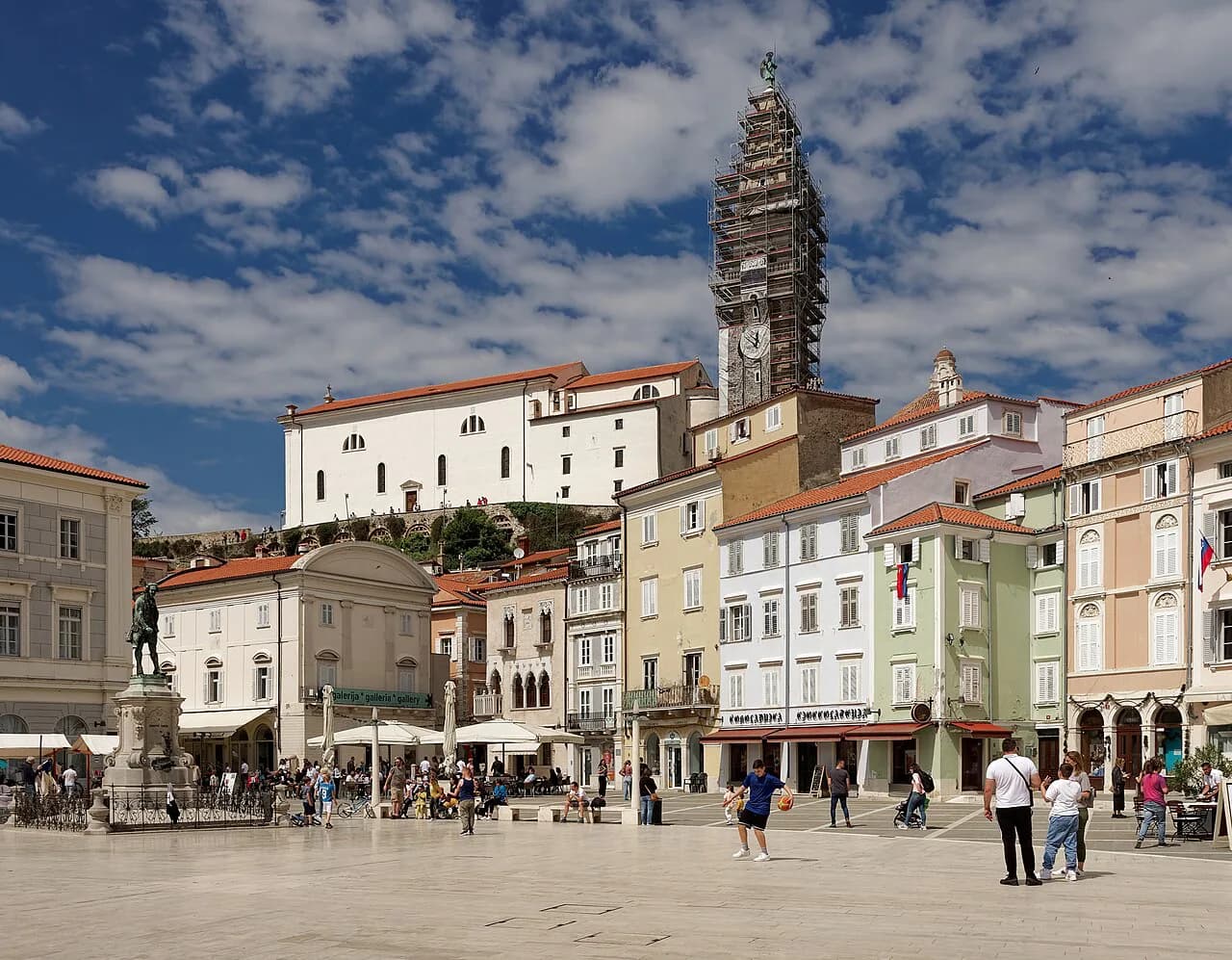 Tartini Square in Piran: What to See at Tartinijev trg