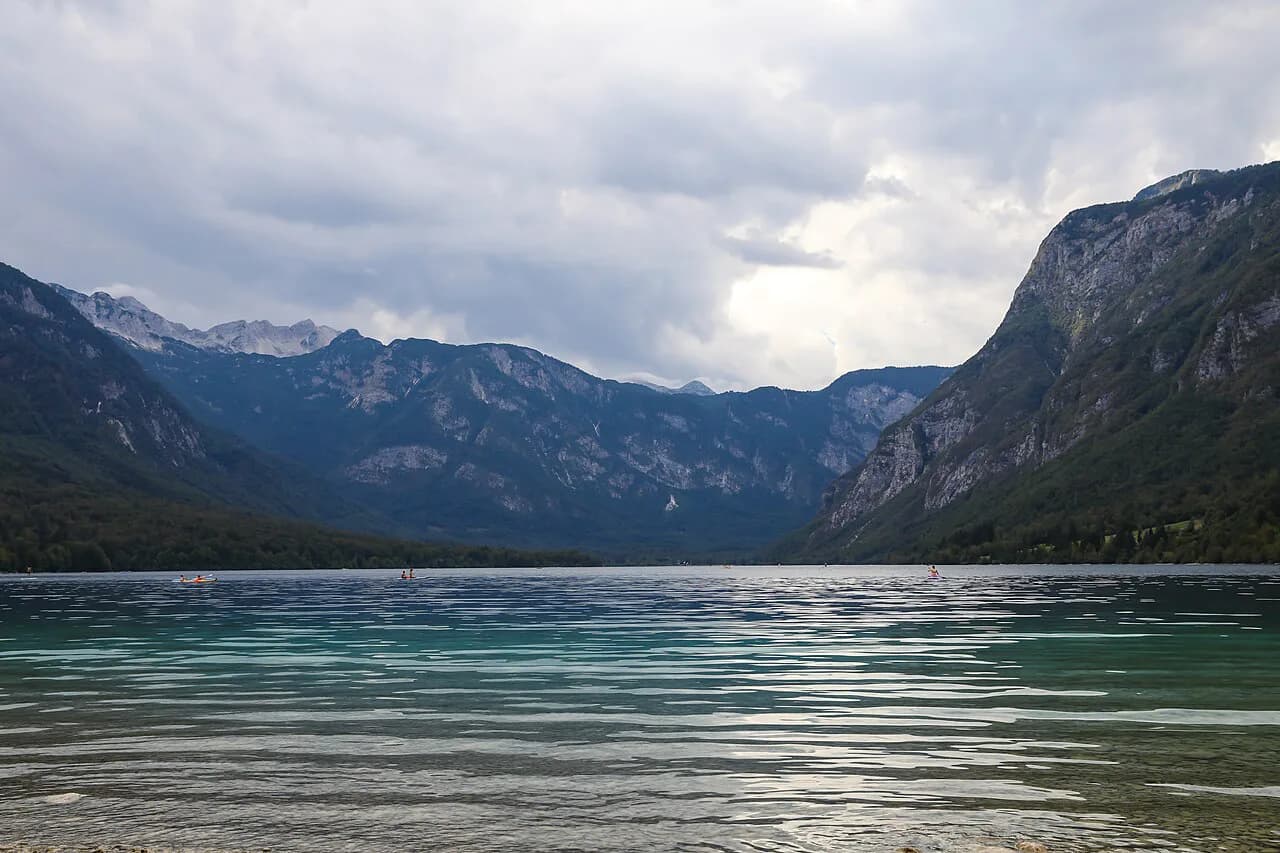 Walking Lake Bohinj: The Lakeside Path, Distances and Timing