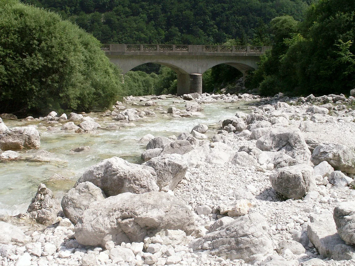 The Boka stream below its bridge near Bovec.
