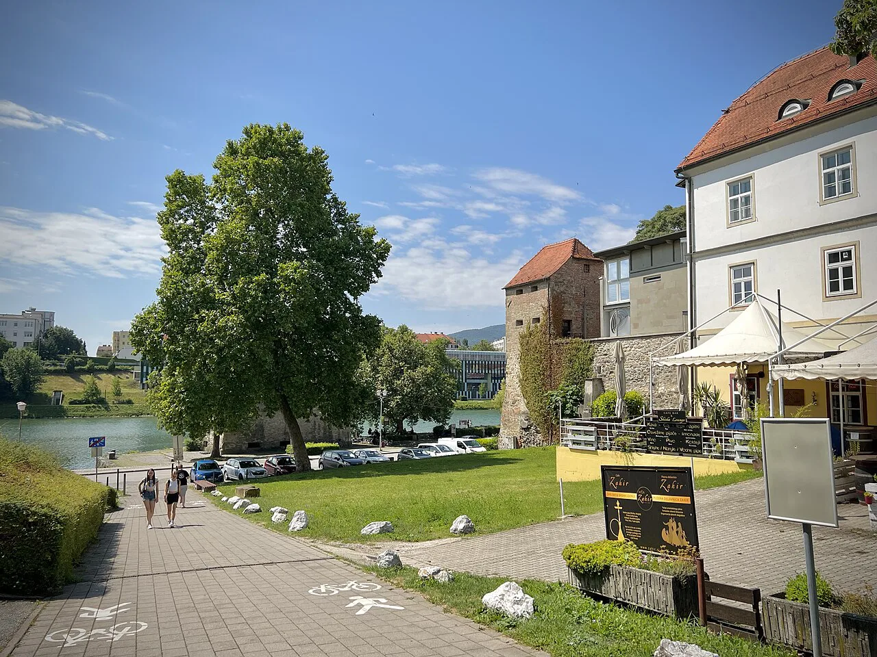 A riverside café terrace in Maribor.