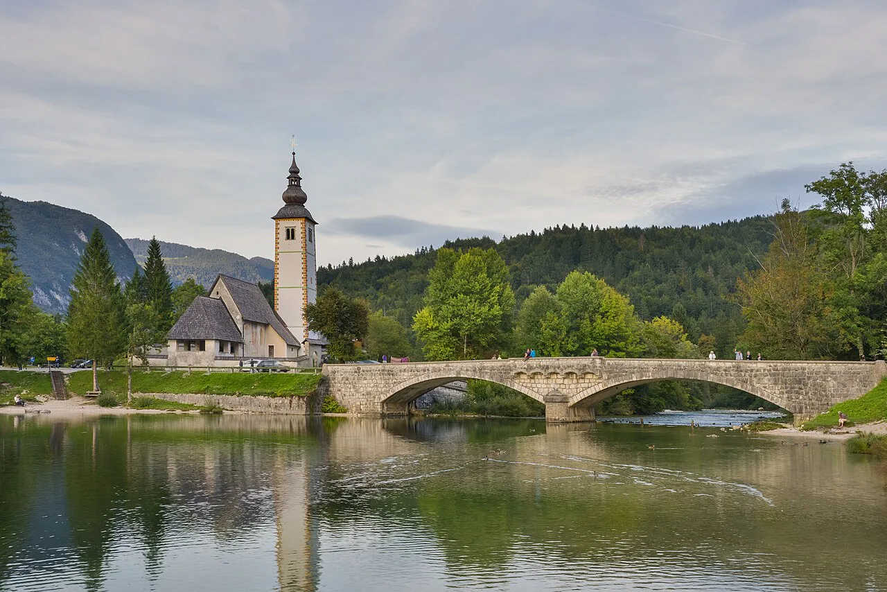 The Church of St John the Baptist and the stone bridge at Ribčev Laz.