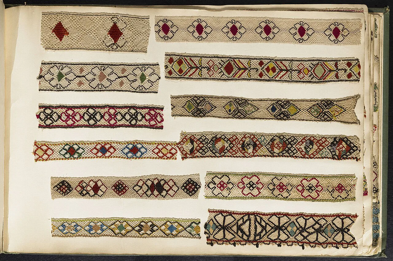 Peasant lace patterns in an old pattern book.