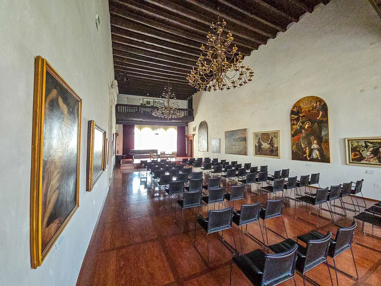A hall in the Koper Regional Museum.
