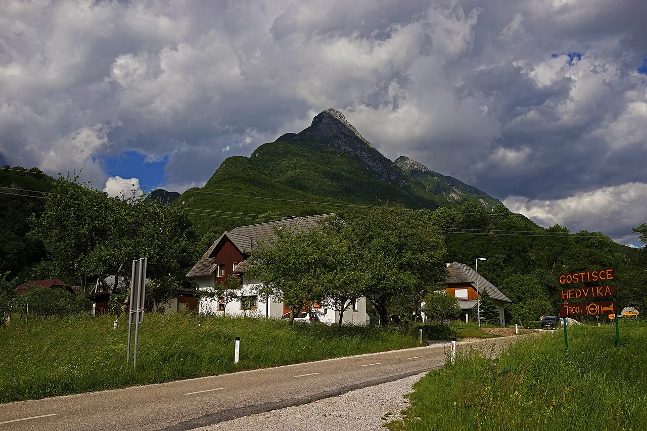 Svinjak above Kal-Koritnica.