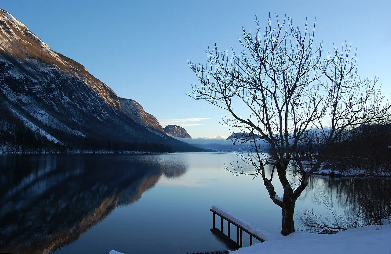 Lake Bohinj in winter, from the shore.