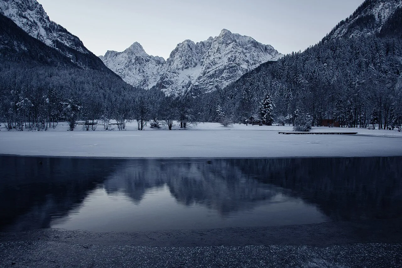 Lake Jasna in winter.