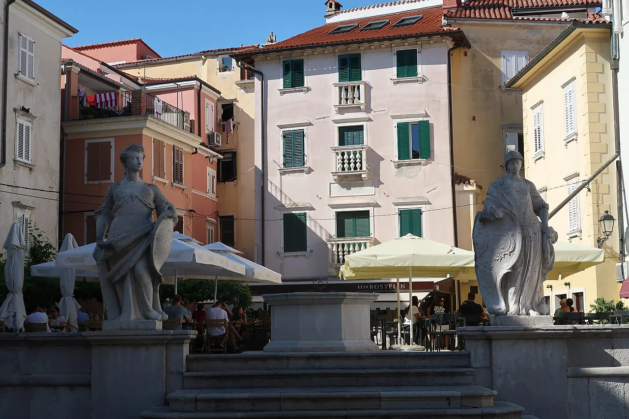 1 May Square in Piran.