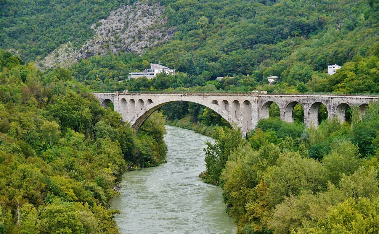 The Solkan bridge over the Soča.